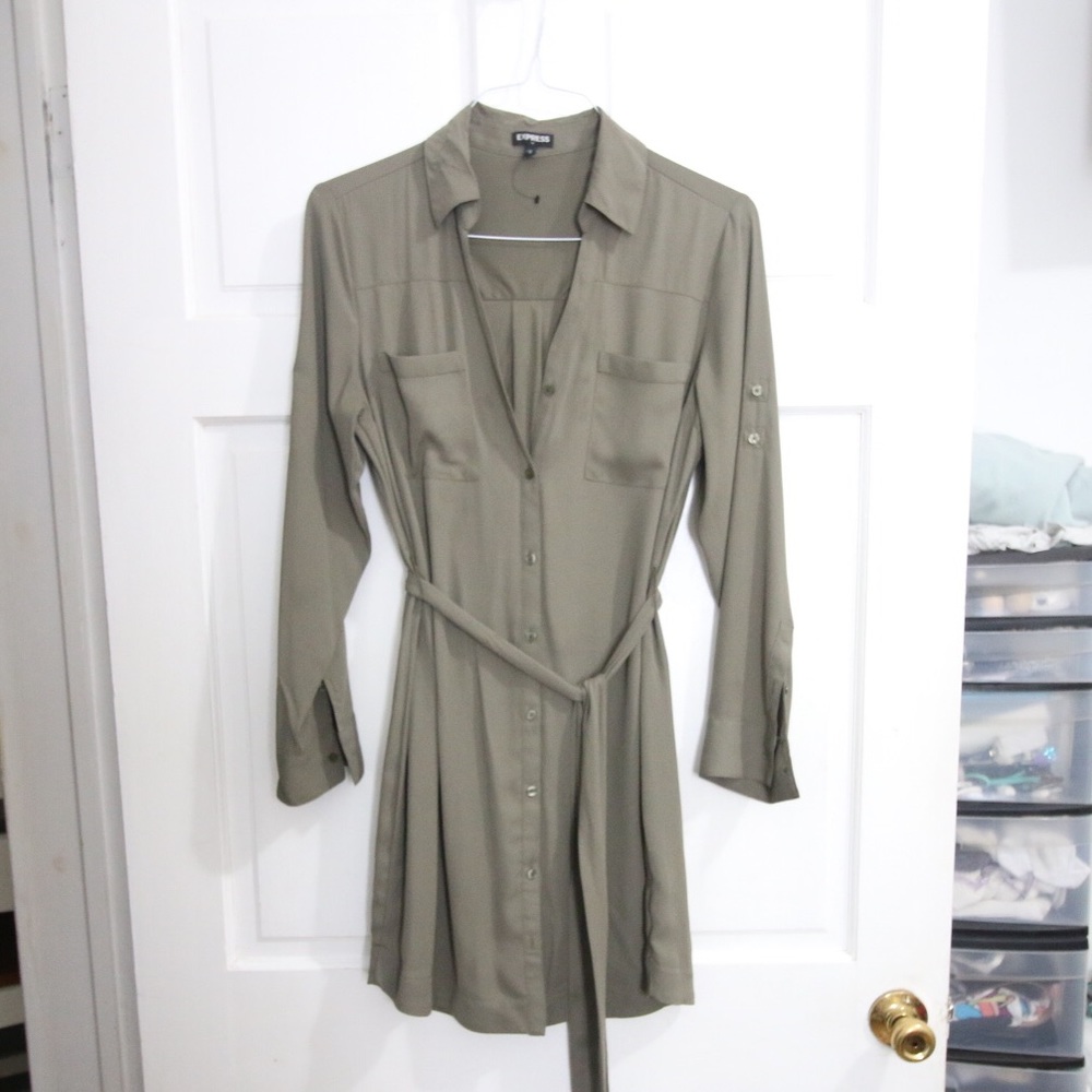 Express blouse dress